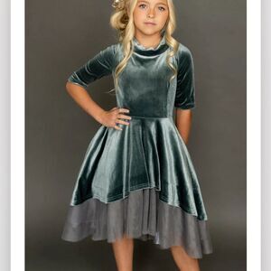 Joyfolie Audrah Petticoat velvet 3/4 sleeve high low Dress in gray girls sz 7